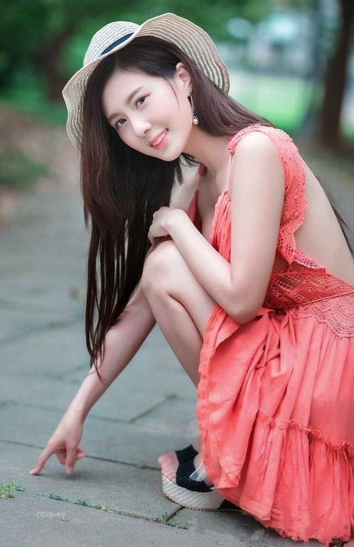 爱游戏体育APP下载-传统皮划艇竞技展，水上技术的精彩比拼，皮划艇视频比赛